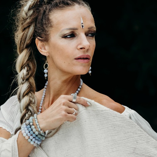 artworks-fG6Y9XzeoKW5rzGZ-lTII0w-t500x500